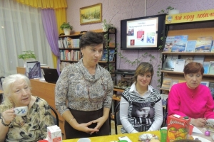 Председатель Общества людей с ограниченными возможностями здоровья Татьяна Пуздерко поздравляет с праздником