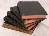 «В мире старинных и редких изданий» - выставка книг.