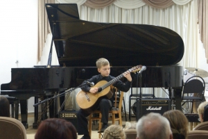 Семяшкин Виктор (гитара)