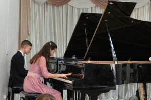 Фортепианный ансамбль: Анастасия Ишханян и Никита Витусевич 