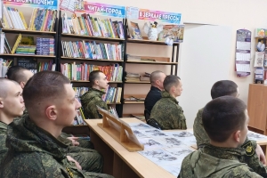 Просмотр видеороликов (из открытых интернет-источников) об истории праздника и подвиге Е. Ивановой