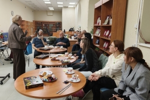 Заседание клуба путешественников «Гольфстрим»: туристический практикум «Топ-10 неочевидных аксессуаров для туризма и активного отдыха»