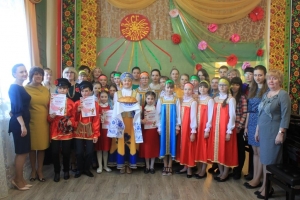Участники фестиваля - учащие и преподаватели  Детской школы искусств п. Североморск-3