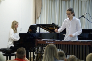 Андрей Валиев (виброфон), Мария Найденова (фортепиано)