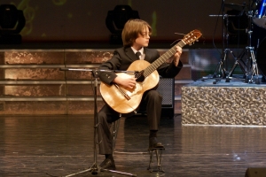Виктор Семяшкин (гитара) 