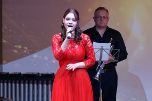 Евдокия Гордеева (вокал) - выпускница эстрадного отделения