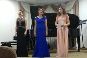 Участницы концерта: Мария Макарова, Маргарита Герасименко, Екатерина Усатенко