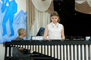  Жук Ия (маримба), концертмейстер Бурнатова Е.Н.