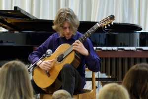 Виктор Семяшкин (гитара)
