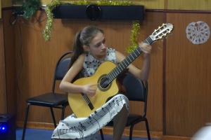 Остапчук Вероника (гитара)